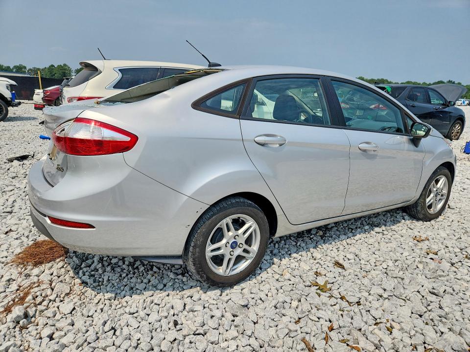 Продажа на аукционе авто 2017 Ford Fiesta, vin: 3FADP4BJ4HM158639, номер лота: 62911976