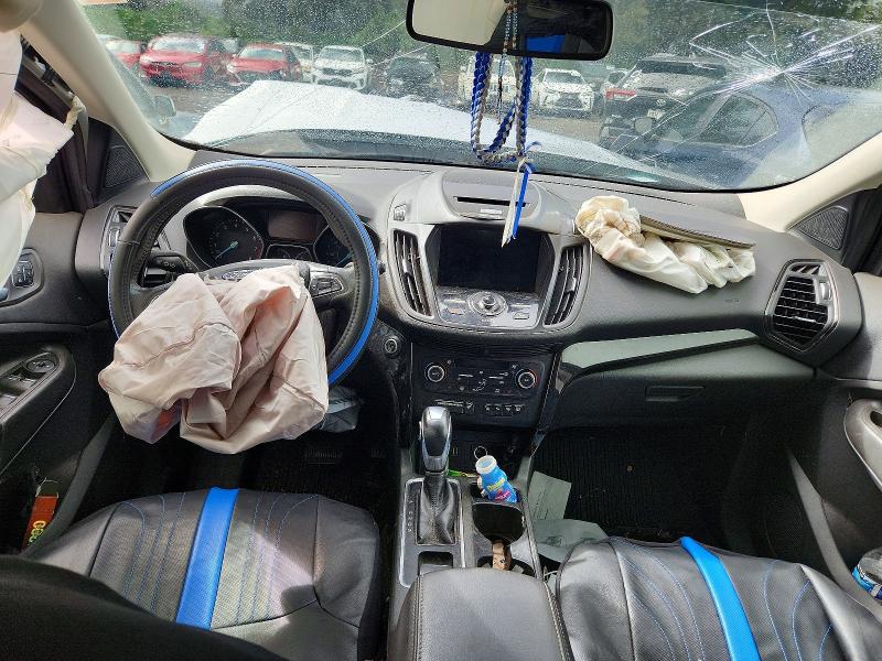 2018 Ford Escape მანქანა იყიდება აუქციონზე, vin: 1FMCU0J92JUA42707, აუქციონის ნომერი: 59723026
