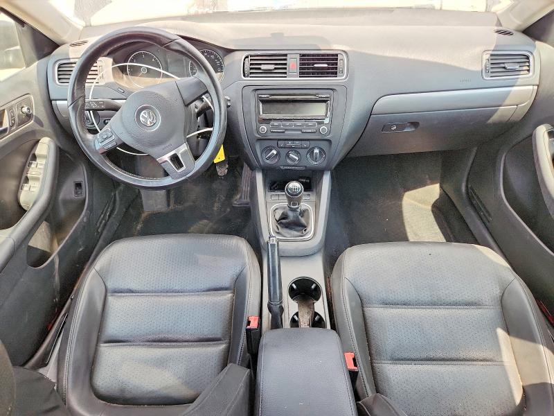 61371676 :رقم المزاد ، 3VW3L7AJ0DM408857 vin ، 2013 Volkswagen Jetta مزاد بيع