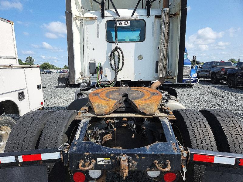 61973606 :رقم المزاد ، 1XPBA48X2GD339861 vin ، 2016 Peterbilt 579 مزاد بيع