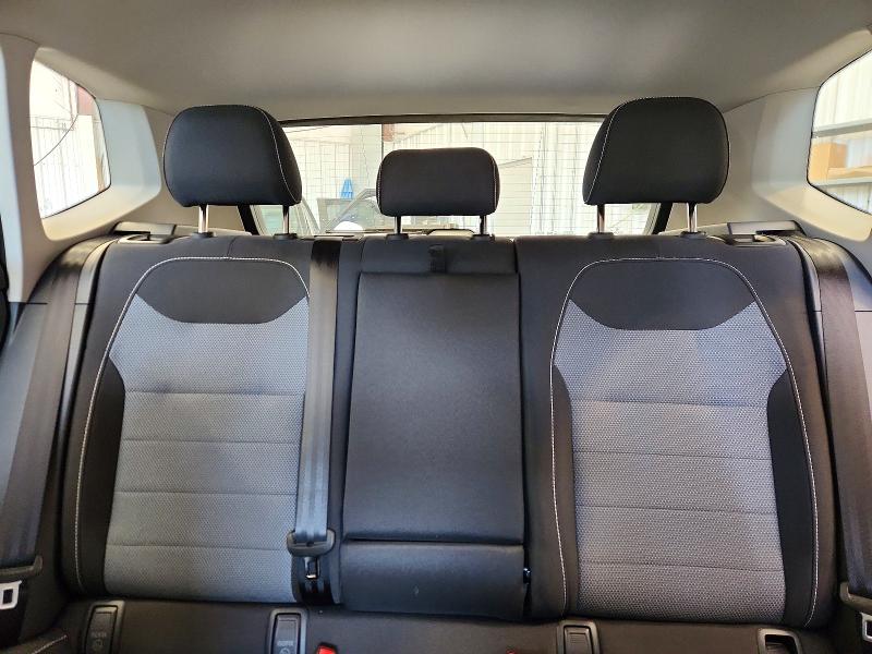 60249406 :رقم المزاد ، 3VV8C7B23SM048627 vin ، 2025 Volkswagen Taos مزاد بيع