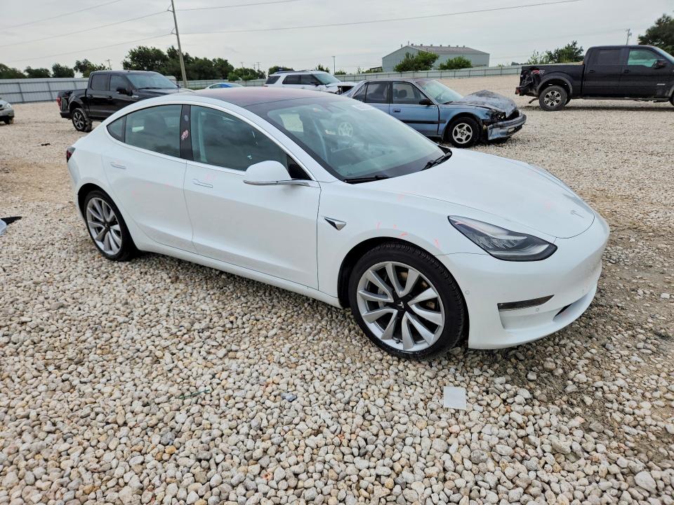 2018 Tesla Model 3 მანქანა იყიდება აუქციონზე, vin: 5YJ3E1EA9JF047679, აუქციონის ნომერი: 60806356