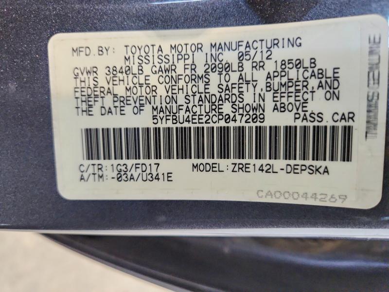 60703246 :رقم المزاد ، 5YFBU4EE2CP047209 vin ، 2012 Toyota Corolla مزاد بيع