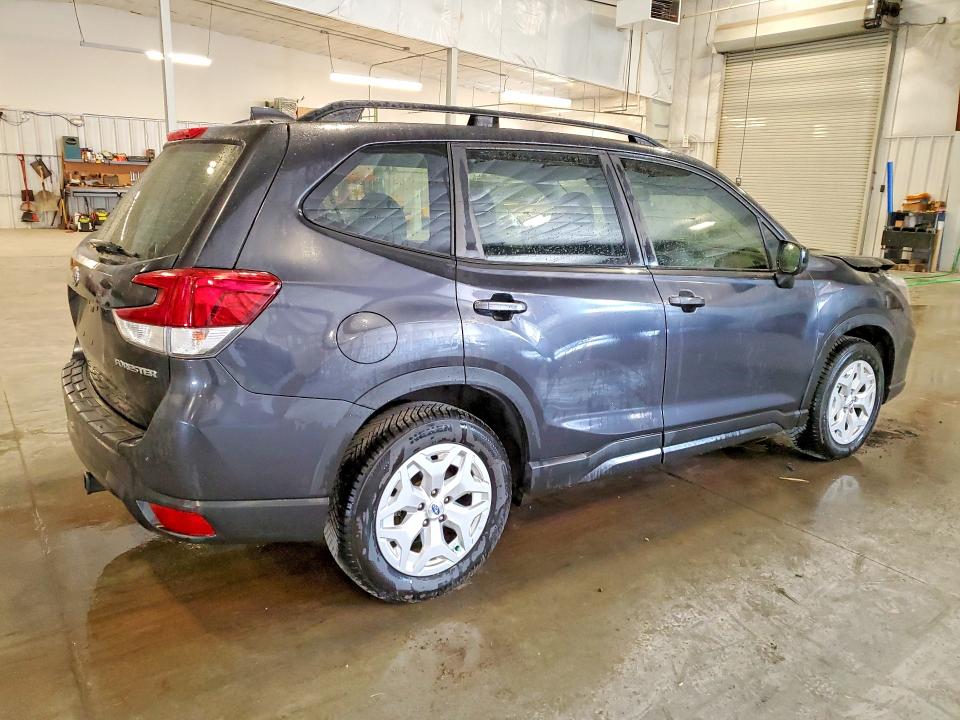 61951826 :رقم المزاد ، JF2SKACC4KH427945 vin ، 2019 Subaru Forester مزاد بيع