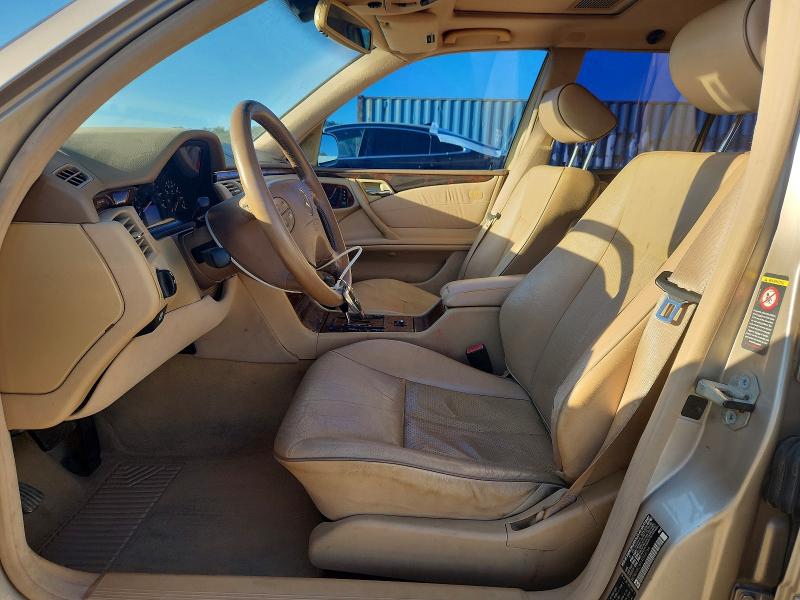 2001 Mercedes-benz E მანქანა იყიდება აუქციონზე, vin: WDBJH82J91X048766, აუქციონის ნომერი: 63006046