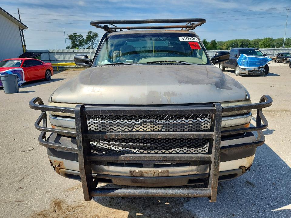 2001 Chevrolet Silverado მანქანა იყიდება აუქციონზე, vin: 1GCHC29U51E290459, აუქციონის ნომერი: 61799386