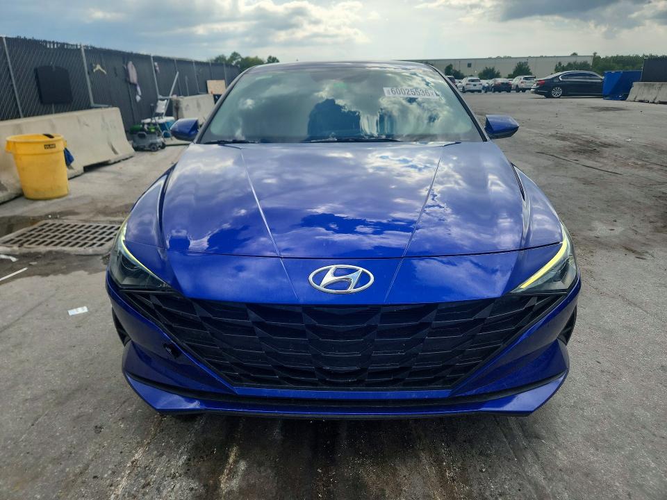 60025536 :رقم المزاد ، KMHLM4AG4NU312967 vin ، 2022 Hyundai Elantra مزاد بيع