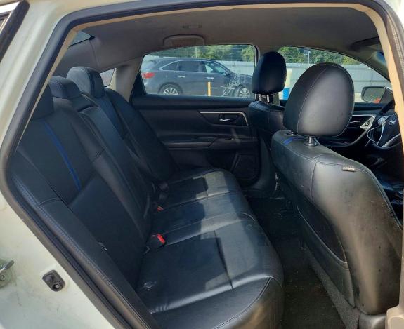 61507166 :رقم المزاد ، 1N4AL3AP9JC200051 vin ، 2018 Nissan Altima مزاد بيع
