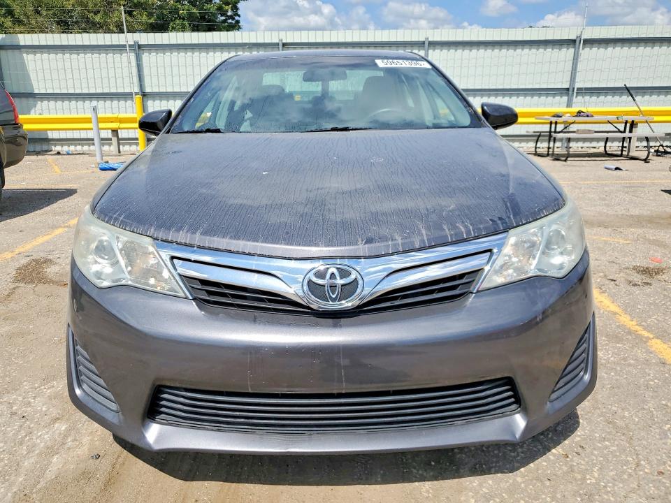 2013 Toyota Camry მანქანა იყიდება აუქციონზე, vin: 4T4BF1FKXDR306970, აუქციონის ნომერი: 59651396
