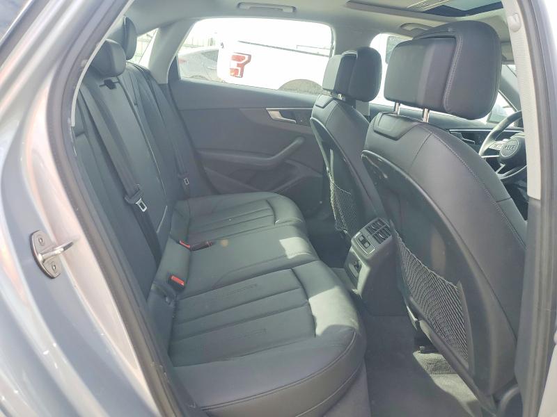 61413796 :رقم المزاد ، WAUKMAF42JA224425 vin ، 2018 Audi A4 مزاد بيع