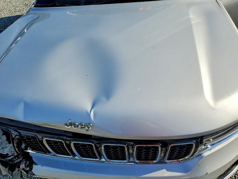 60617906 :رقم المزاد ، 1C4RJKDG6N8556460 vin ، 2022 Jeep Grand Cherokee مزاد بيع