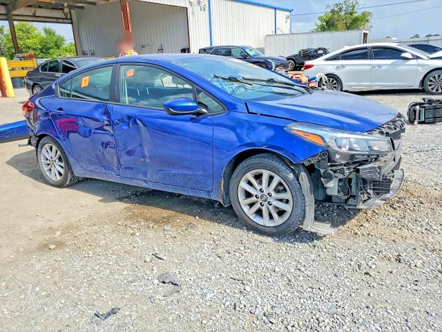 60590536 :رقم المزاد ، 3KPFL4A72HE141272 vin ، 2017 Kia Forte مزاد بيع