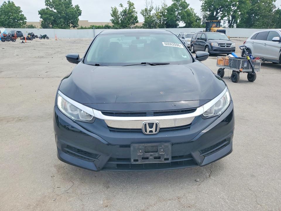 2017 Honda Civic მანქანა იყიდება აუქციონზე, vin: 19XFC2F55HE032445, აუქციონის ნომერი: 60062096