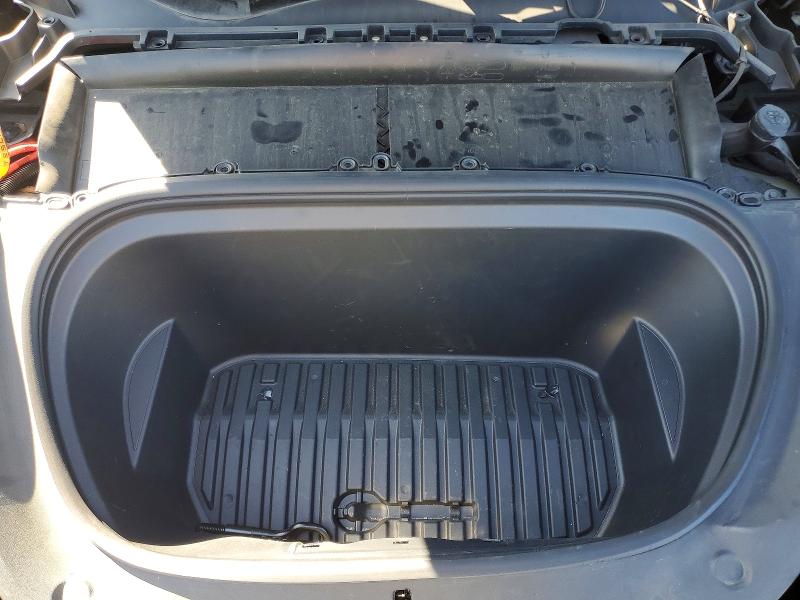 60527076 :رقم المزاد ، 7SAYGDED8RF037008 vin ، 2024 Tesla Model Y مزاد بيع