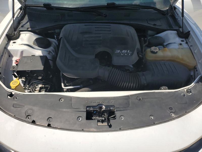 61189186 :رقم المزاد ، 2C3CDXJG8FH746095 vin ، 2015 Dodge Charger مزاد بيع
