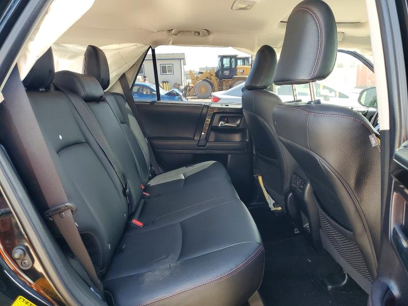 61072566 :رقم المزاد ، JTERU5JRXN6011545 vin ، 2022 Toyota 4runner مزاد بيع