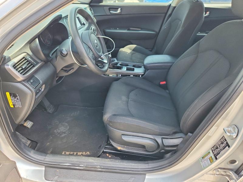 Auction sale of the 2017 Kia Optima, vin: 5XXGT4L38HG121811, lot number: 63579936