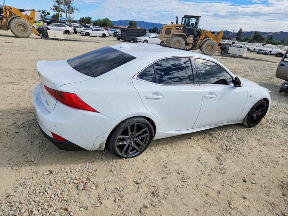 62106056 :رقم المزاد ، JTHGA1D21L5105438 vin ، 2020 Lexus Is مزاد بيع