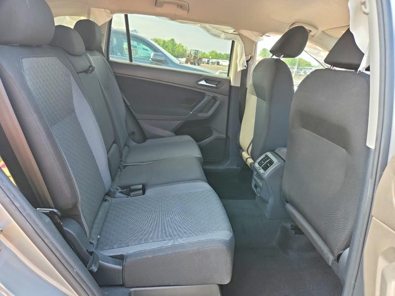 Продажа на аукционе авто 2020 Volkswagen Tiguan, vin: 3VV0B7AX2LM075414, номер лота: 62132056