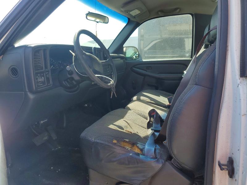 Продаж на аукціоні авто 2001 Chevrolet Silverado, vin: 1GBHC24U61E318944, номер лоту: 61220266