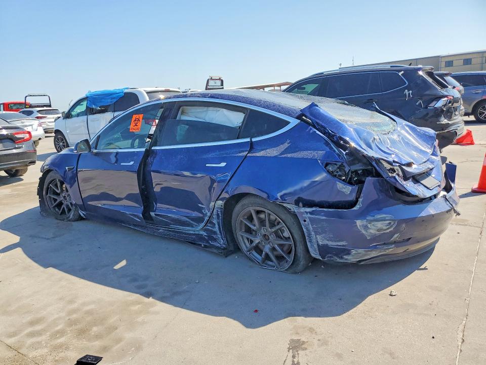 59383086 :رقم المزاد ، 5YJ3E1EBXKF437121 vin ، 2019 Tesla Model 3 مزاد بيع