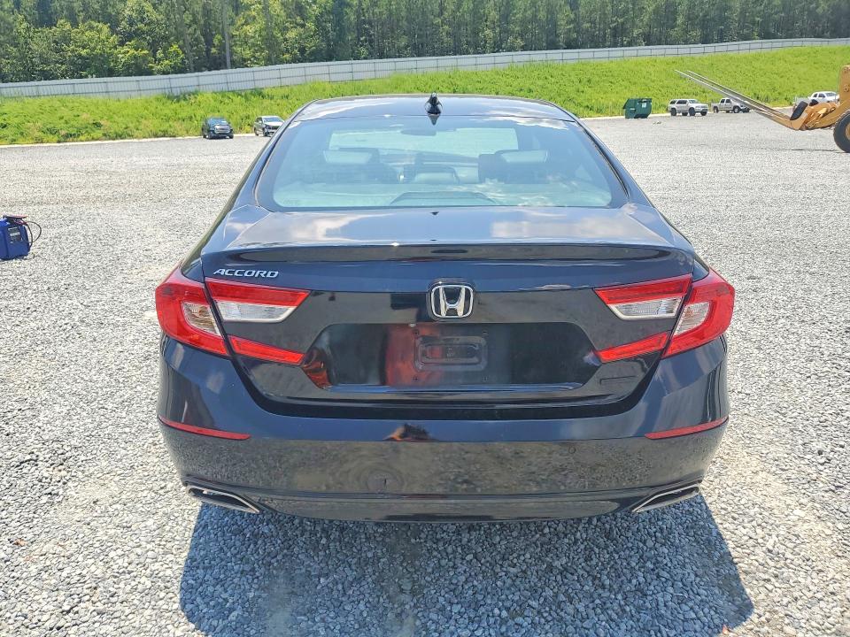 Продажа на аукционе авто 2018 Honda Accord, vin: 1HGCV1F30JA142495, номер лота: 60521546
