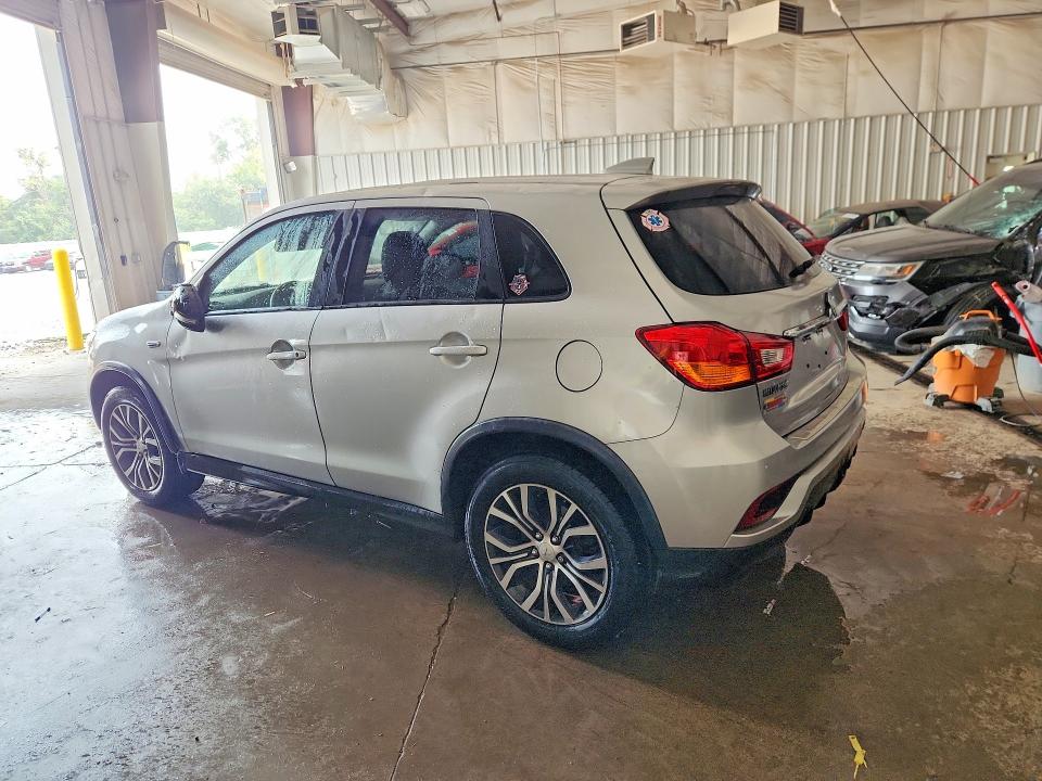 61346716 :رقم المزاد ، JA4AP3AU9JZ013520 vin ، 2018 Mitsubishi Outlander Sport مزاد بيع