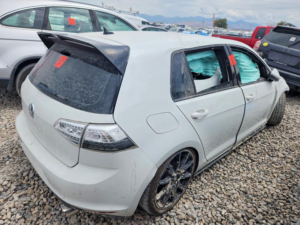 2017 Volkswagen Gti მანქანა იყიდება აუქციონზე, vin: 3VW4T7AU1HM052603, აუქციონის ნომერი: 57678446