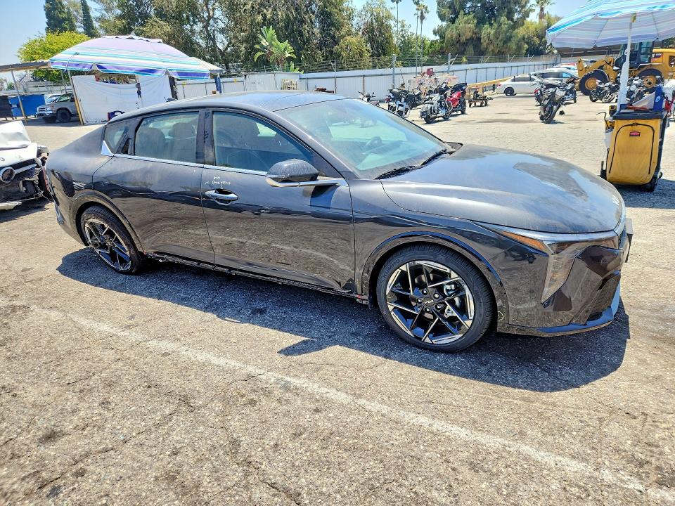 Продажа на аукционе авто 2025 Kia K4, vin: 3KPFW4DE9SE242673, номер лота: 60662766