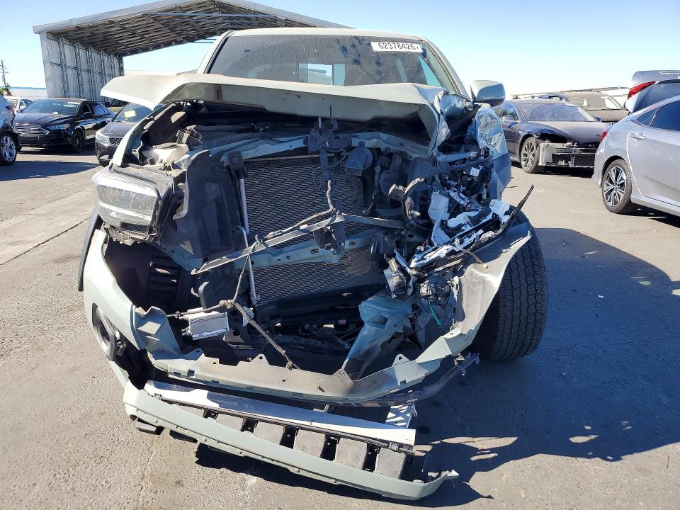 Продажа на аукционе авто 2023 Toyota Tacoma, vin: 3TMCZ5AN0PM547254, номер лота: 62378426