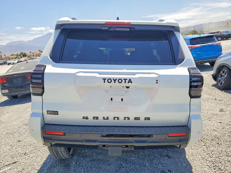 Продажа на аукционе авто 2026 Toyota 4runner, vin: JTEVA5BR3T5100995, номер лота: 61197466