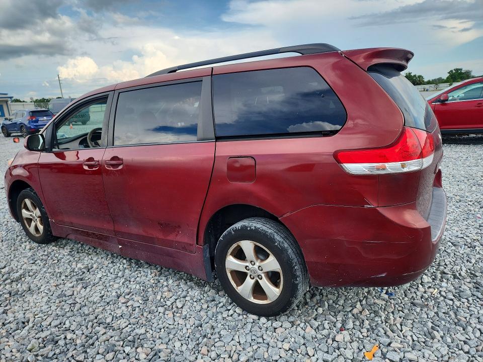 2014 Toyota Sienna მანქანა იყიდება აუქციონზე, vin: 5TDKK3DCXES486104, აუქციონის ნომერი: 60204296