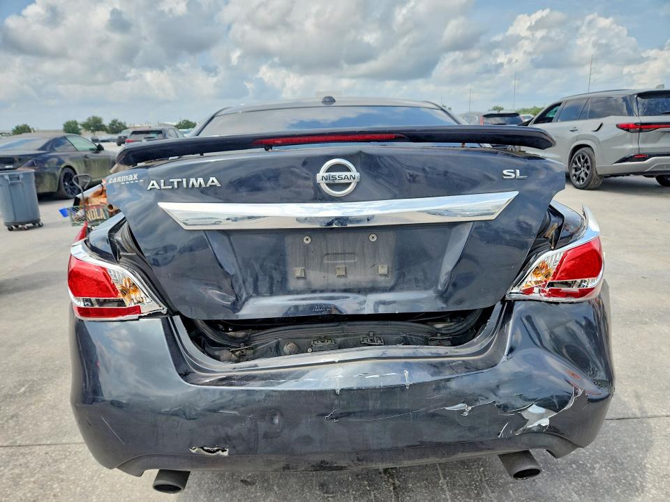 2015 Nissan Altima მანქანა იყიდება აუქციონზე, vin: 1N4AL3AP3FN348417, აუქციონის ნომერი: 63231376