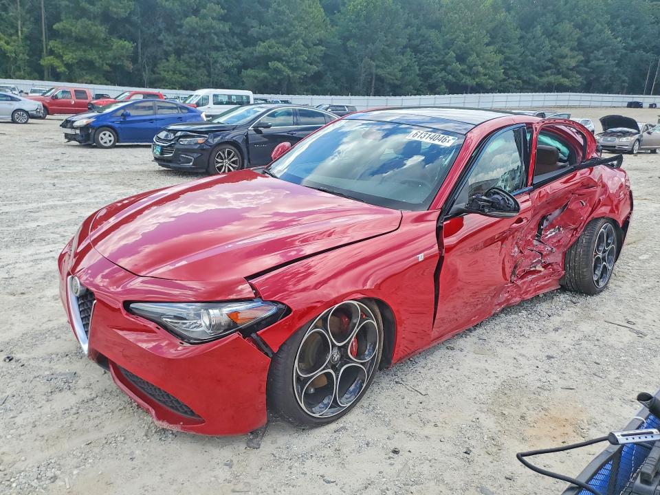 Продаж на аукціоні авто 2022 Alfa Romeo Giulia, vin: ZARFAMBN9N7663496, номер лоту: 61314046