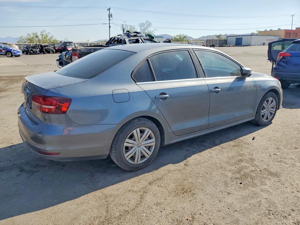 61553506 :رقم المزاد ، 3VW2B7AJ8HM404852 vin ، 2017 Volkswagen Jetta مزاد بيع
