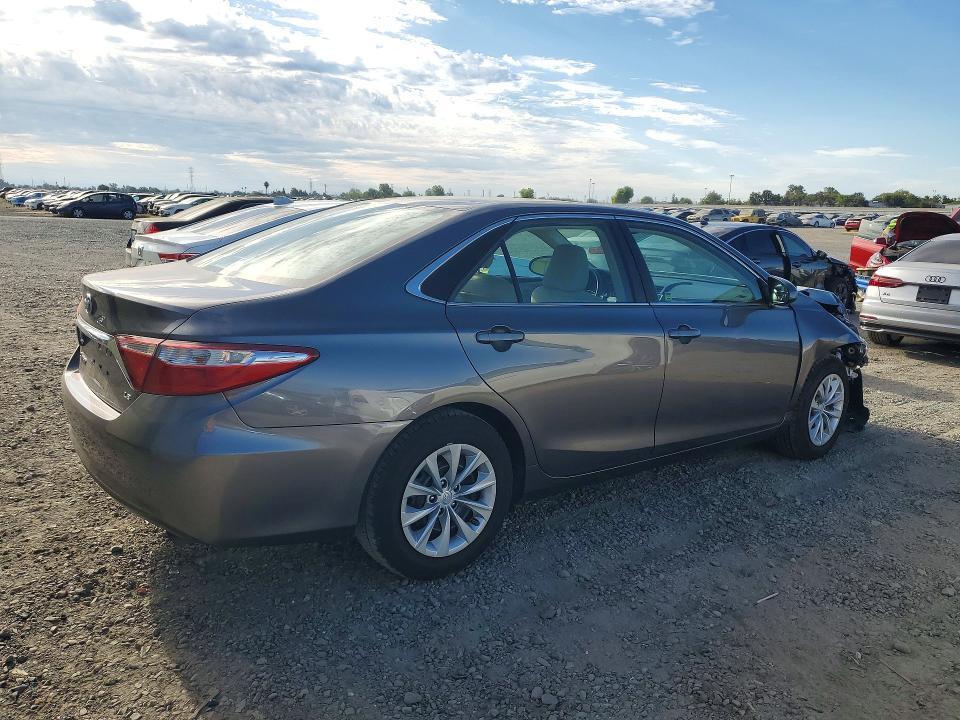 2016 Toyota Camry მანქანა იყიდება აუქციონზე, vin: 4T4BF1FK7GR516950, აუქციონის ნომერი: 62162526