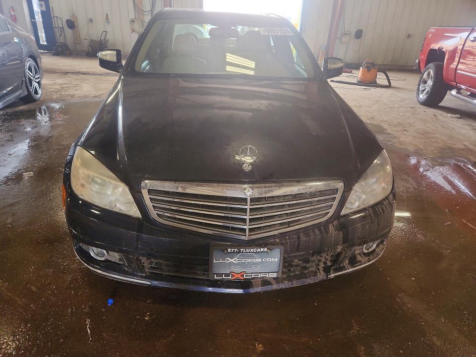 60951826 :رقم المزاد ، WDDGF81X18F068412 vin ، 2008 Mercedes-benz C مزاد بيع
