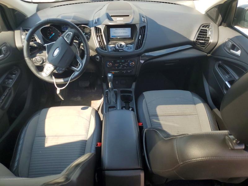 2017 Ford Escape მანქანა იყიდება აუქციონზე, vin: 1FMCU9JD1HUC77294, აუქციონის ნომერი: 60205776