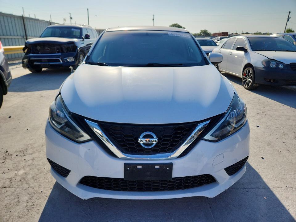 2017 Nissan Sentra მანქანა იყიდება აუქციონზე, vin: 3N1AB7AP5HY261728, აუქციონის ნომერი: 63246116