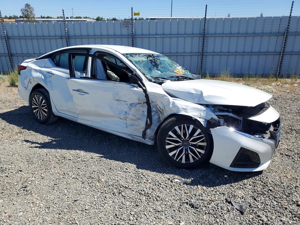 61514746 :رقم المزاد ، 1N4BL4DV7RN399315 vin ، 2024 Nissan Altima مزاد بيع