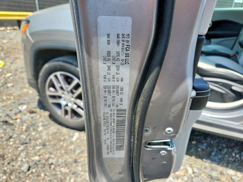 58890746 :رقم المزاد ، 3C4NJCBB5JT495190 vin ، 2018 Jeep Compass مزاد بيع