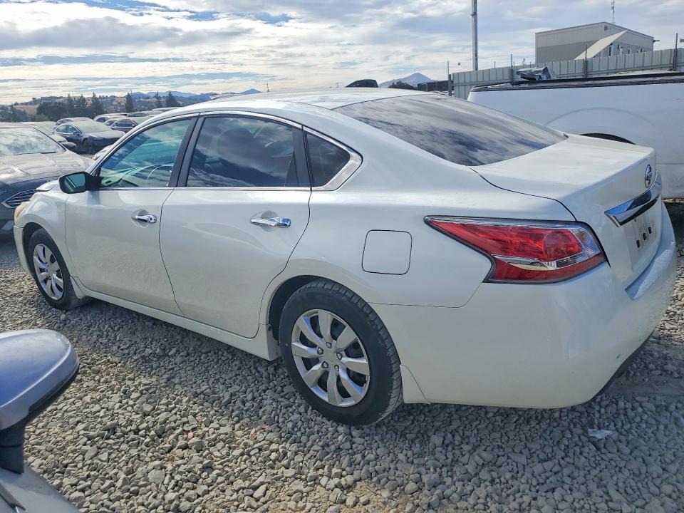 2015 Nissan Altima მანქანა იყიდება აუქციონზე, vin: 1N4AL3AP5FC269455, აუქციონის ნომერი: 61919626