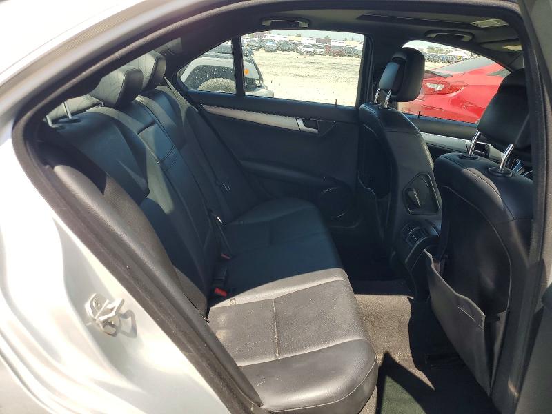 2013 Mercedes-benz C მანქანა იყიდება აუქციონზე, vin: WDDGF4HB4DG101037, აუქციონის ნომერი: 63214646