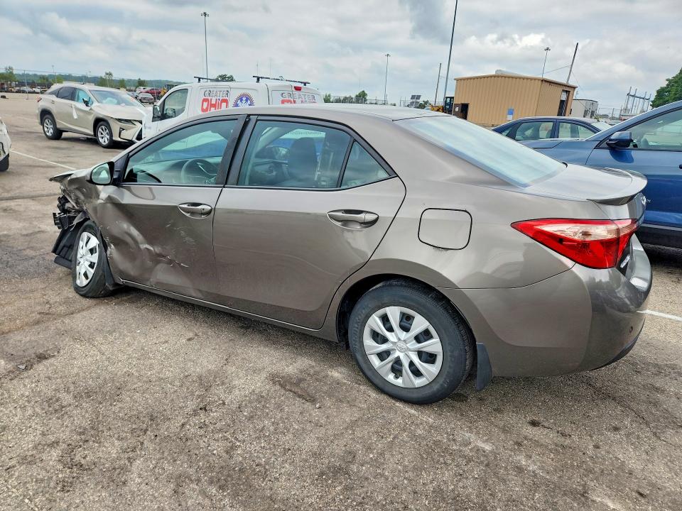 Продажа на аукционе авто 2018 Toyota Corolla, vin: 2T1BPRHE1JC000394, номер лота: 62663246