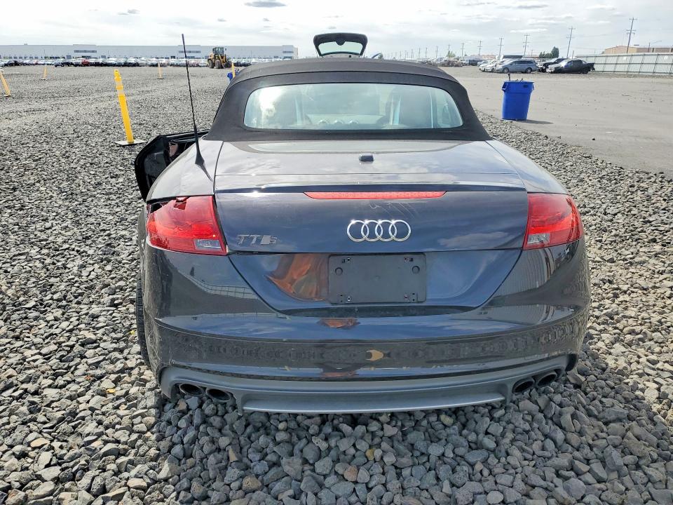 59853706 :رقم المزاد ، TRUS1AFK2B1025845 vin ، 2011 Audi Tts مزاد بيع