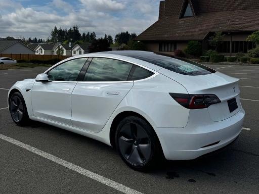 Продажа на аукционе авто 2020 Tesla Model 3, vin: 5YJ3E1EA9LF613004, номер лота: 62113796