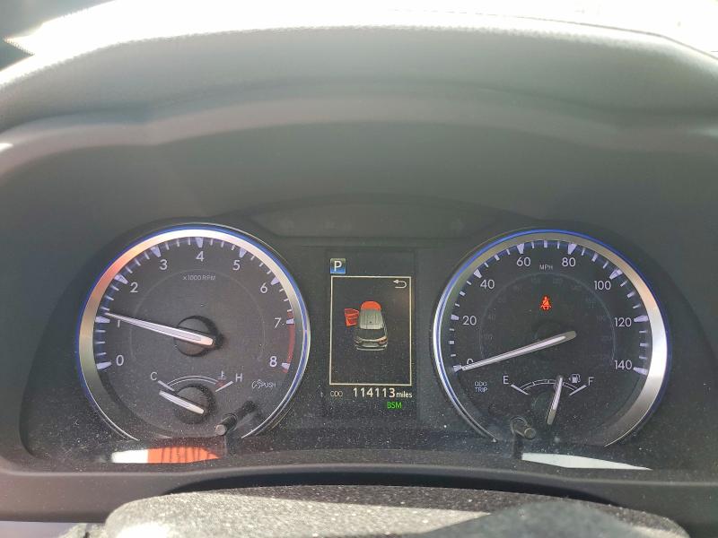 59621836 :رقم المزاد ، 5TDDZRFH3JS882353 vin ، 2018 Toyota Highlander مزاد بيع