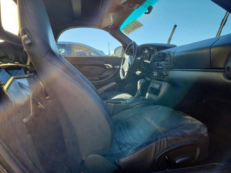 63000106 :رقم المزاد ، WP0CA2983YU622031 vin ، 2000 Porsche Boxster مزاد بيع