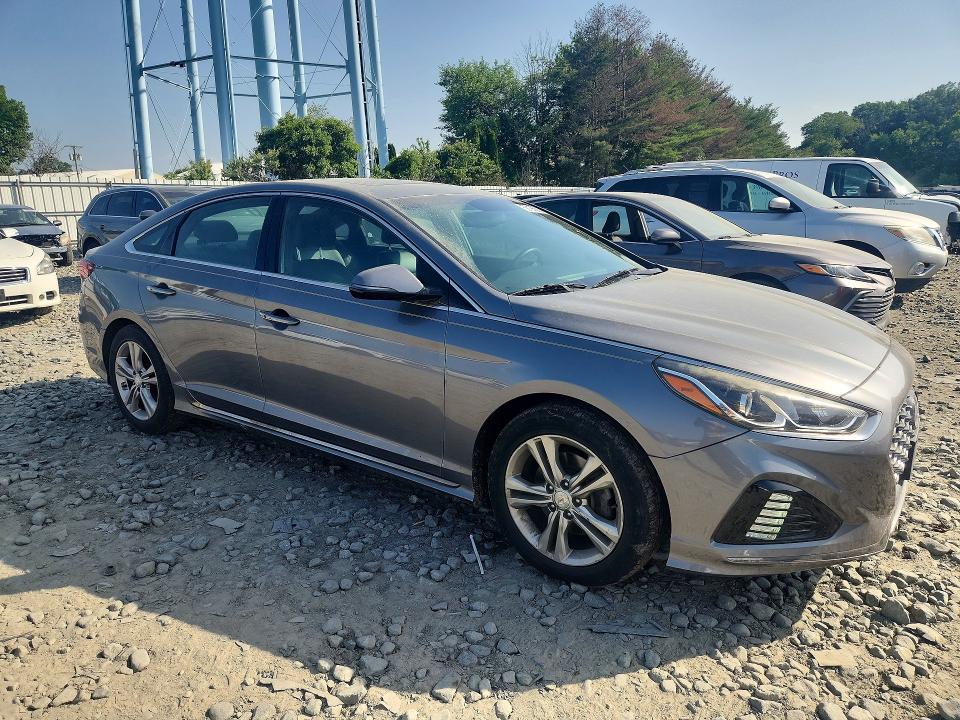 59196626 :رقم المزاد ، 5NPE34AF1JH631951 vin ، 2018 Hyundai Sonata مزاد بيع