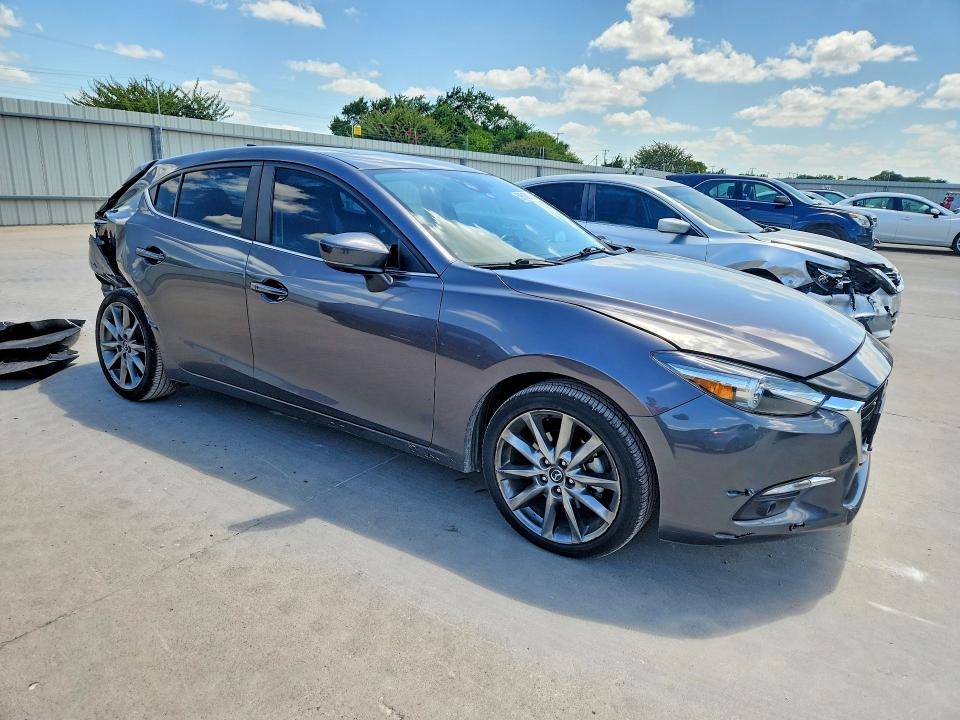 2018 Mazda 3 მანქანა იყიდება აუქციონზე, vin: 3MZBN1M37JM256362, აუქციონის ნომერი: 59615216